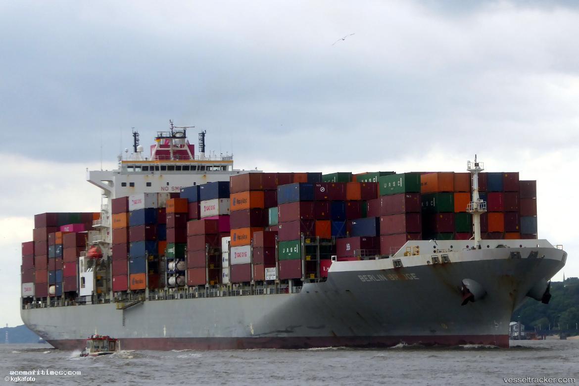 Bay-Bridge - Container Ship vessel registered in Panama