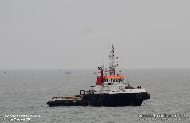 Ena-Heritage - Tug vessel registered in Singapore