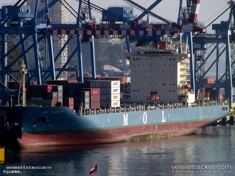 Ts-Singapore - Container Ship vessel registered in Marshall Islands