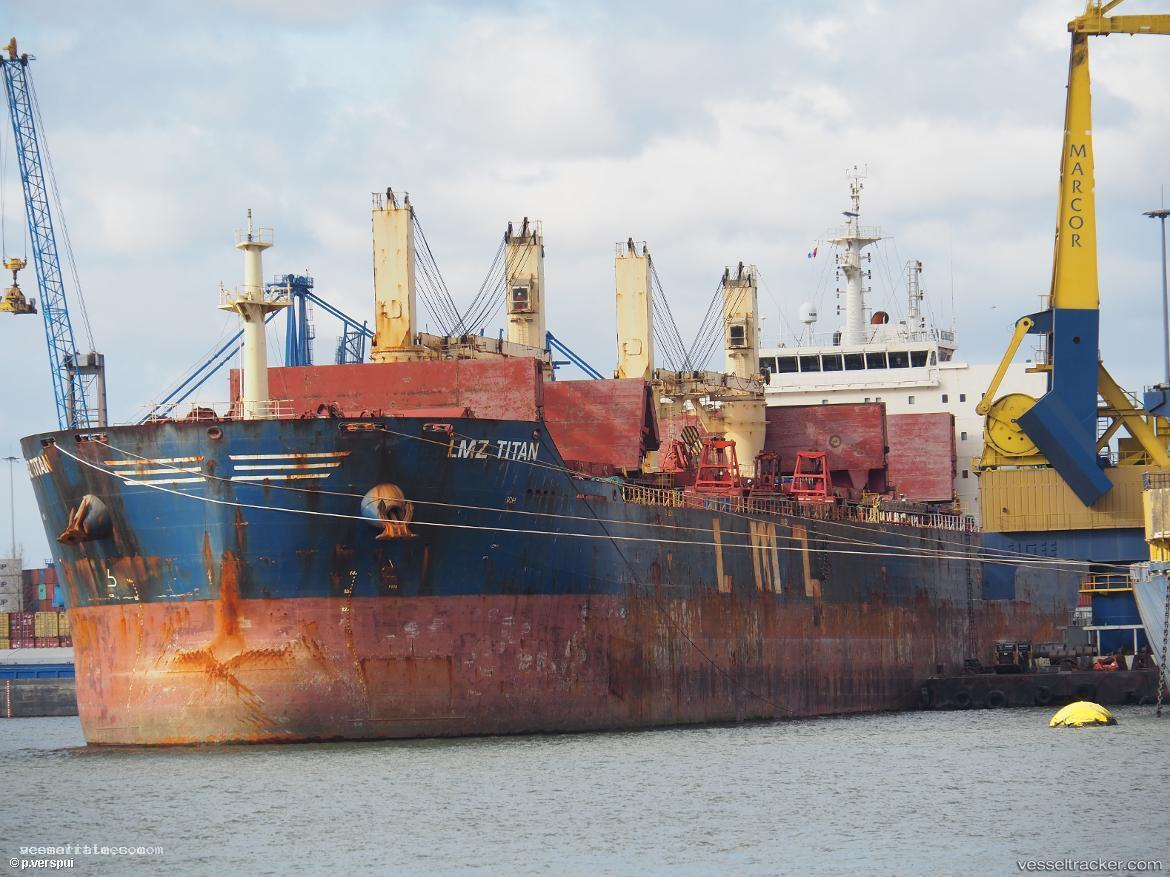 Lmz-Titan - Bulk Carrier vessel registered in Marshall Islands