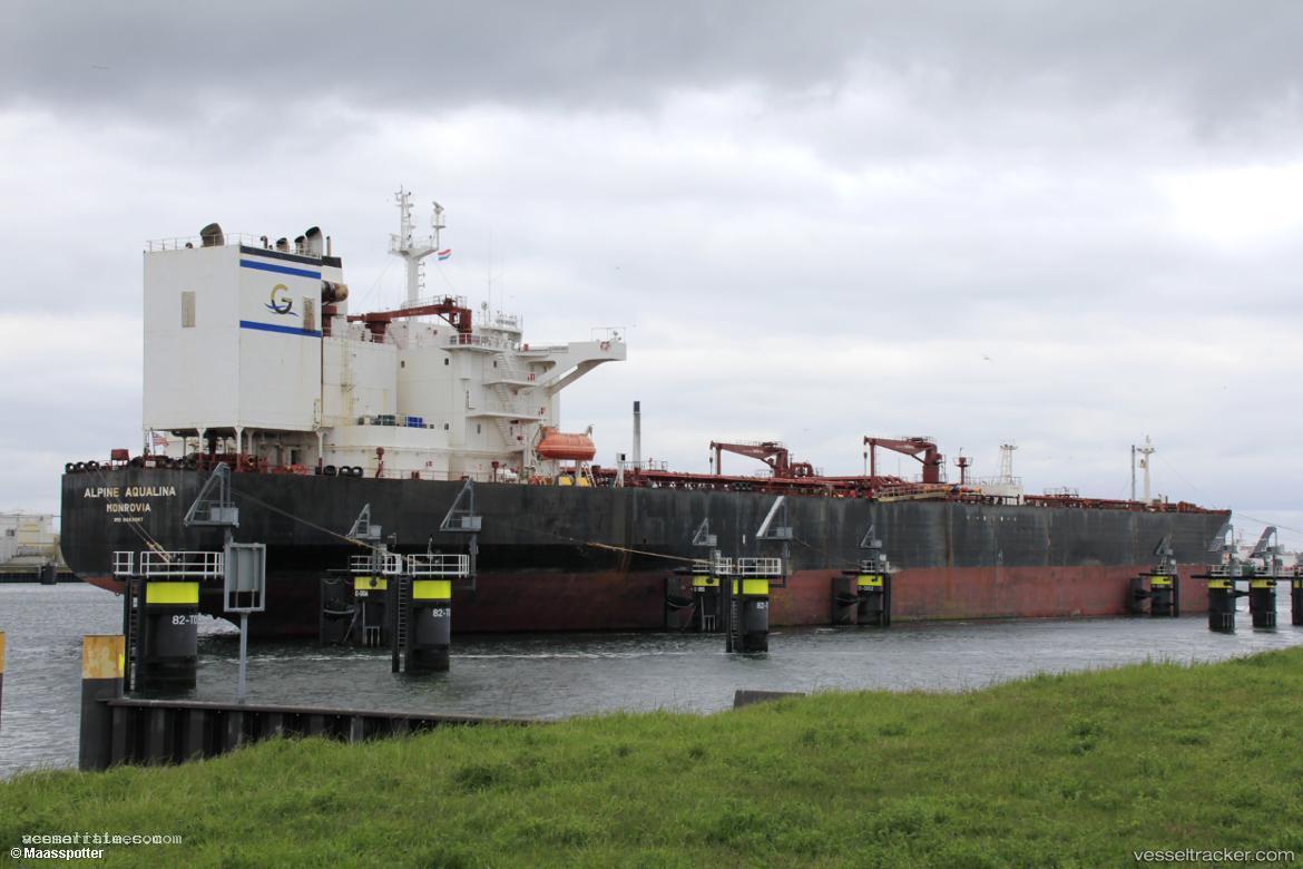 Yasa-Aqualina - Crude Oil Tanker vessel registered in Marshall Islands