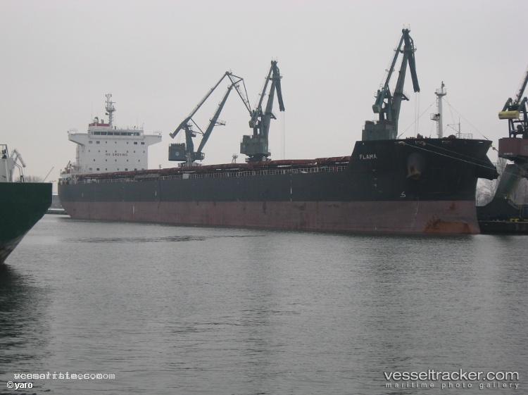 Star-Flame - Bulk Carrier vessel registered in Cayman Islands