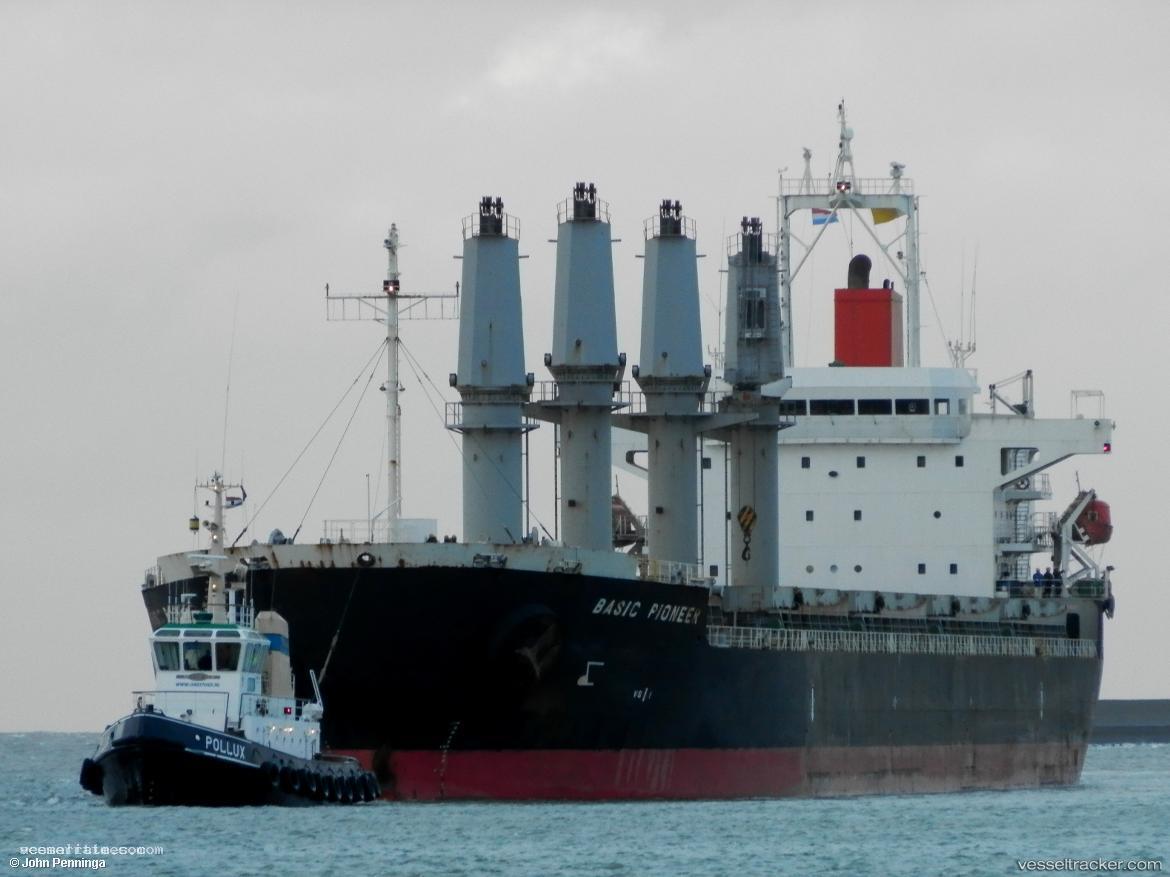 Team-Tombi - General Cargo Ship vessel registered in Marshall Islands