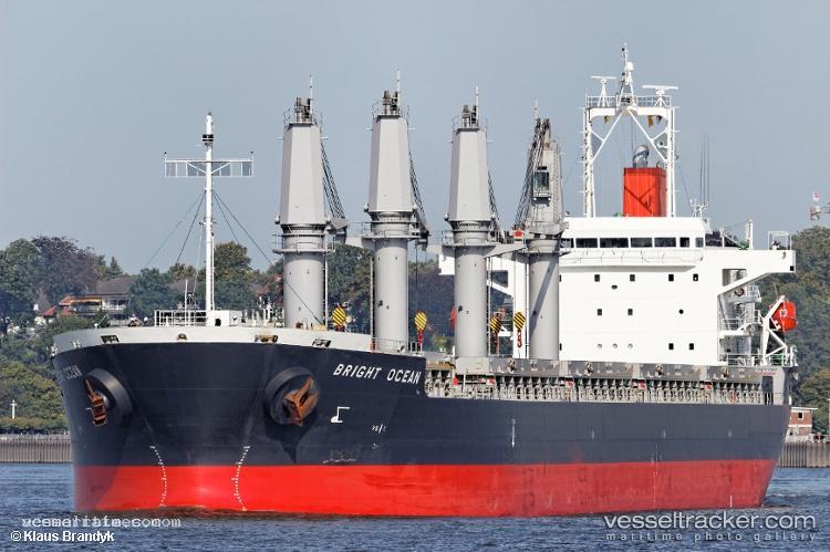 Louise - General Cargo Ship vessel registered in Marshall Islands