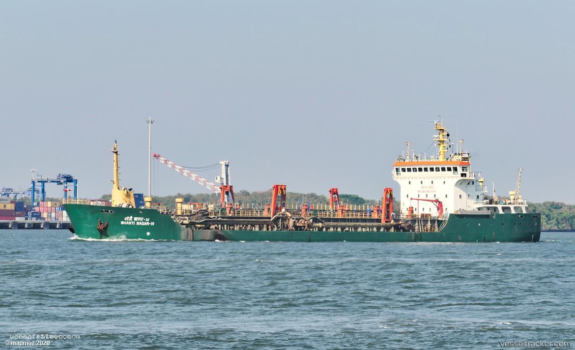 M-V-Shanti-Sagar-Iv - Hopper Dredger vessel registered in India