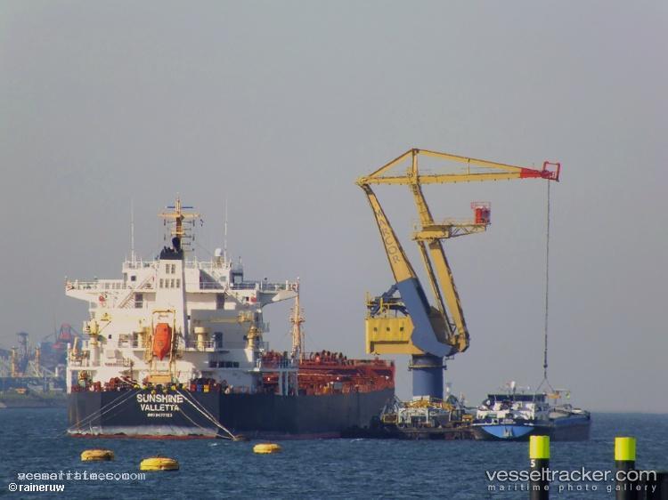 Selina - Bulk Carrier vessel registered in Marshall Islands