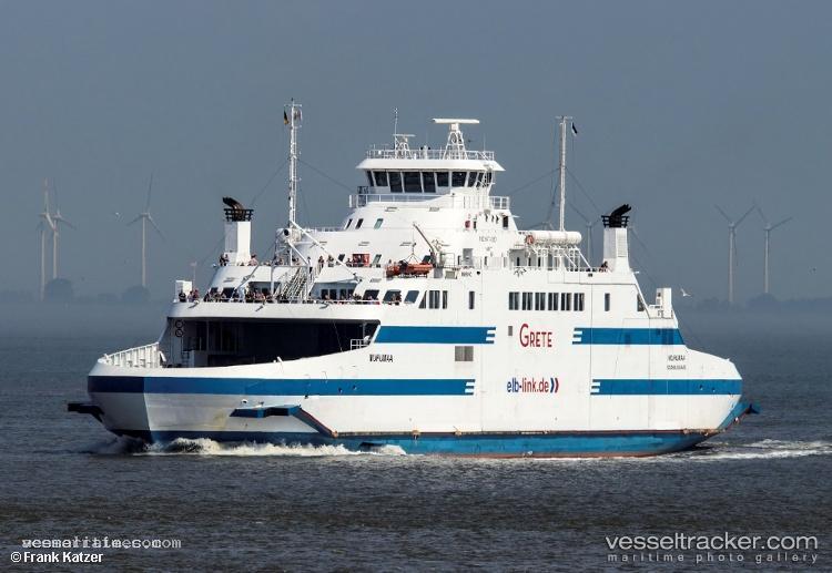 Qajaq-W - Passenger Ro Ro Cargo Ship vessel registered in Canada
