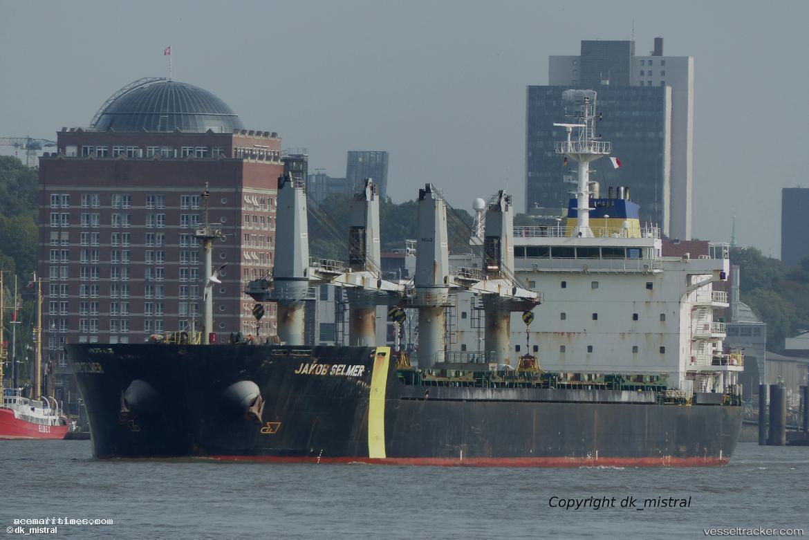 Aeterno - Bulk Carrier vessel registered in Marshall Islands