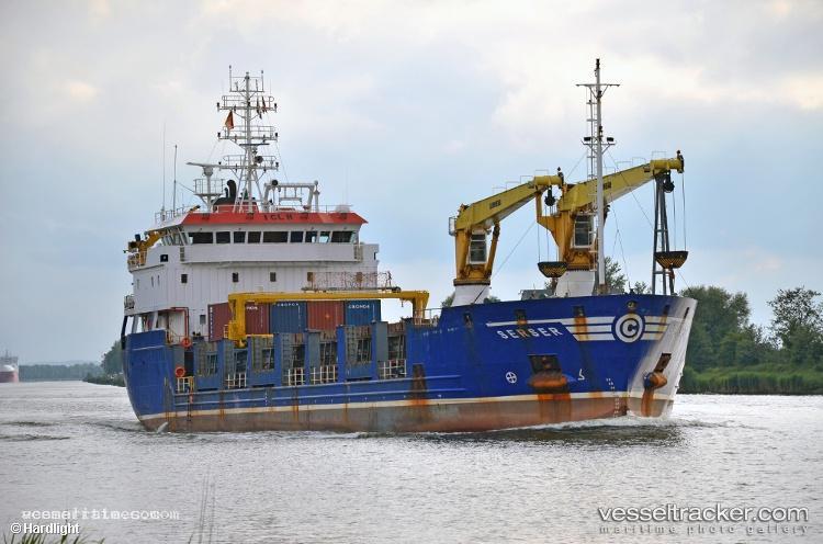 Logistik-Nusantara-4 - General Cargo Ship vessel registered in Indonesia