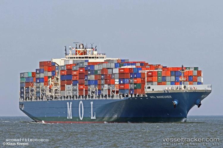 One-Maneuver - Container Ship vessel registered in Japan
