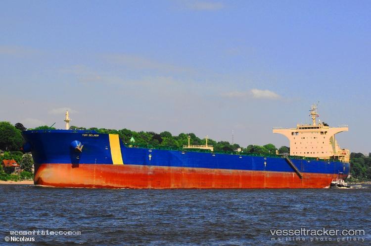 Mineral-Brussel - Bulk Carrier vessel registered in Marshall Islands