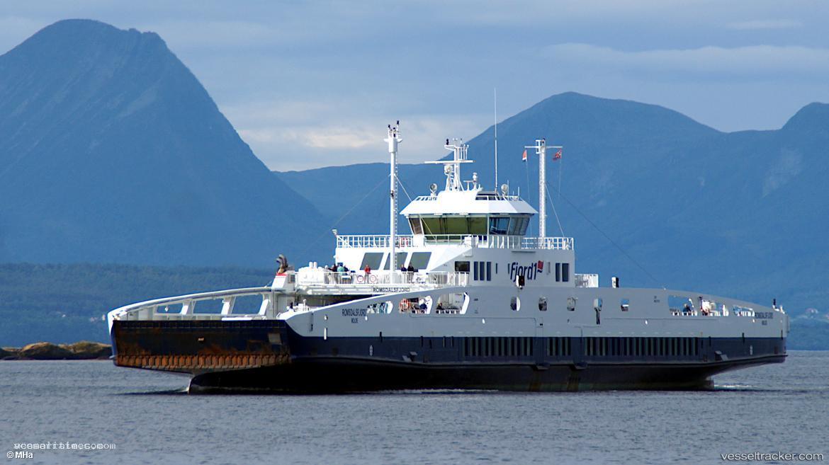 Romsdalsfjord - Passenger Ro Ro Cargo Ship vessel registered in Norway