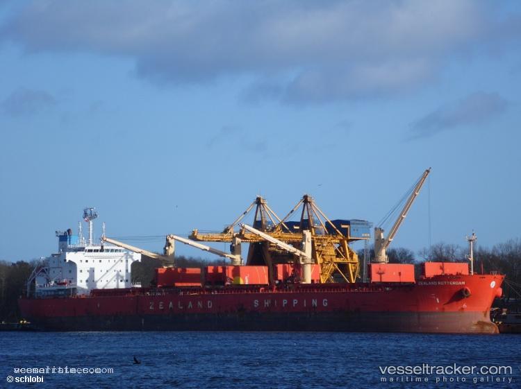 Karadeniz-S - Bulk Carrier vessel registered in Panama