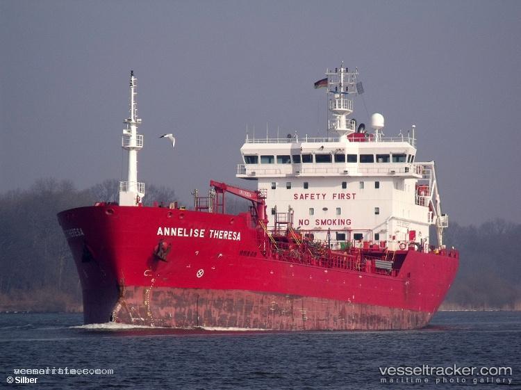 Monjasa-Hunter - Chemical Oil Products Tanker vessel registered in Liberia