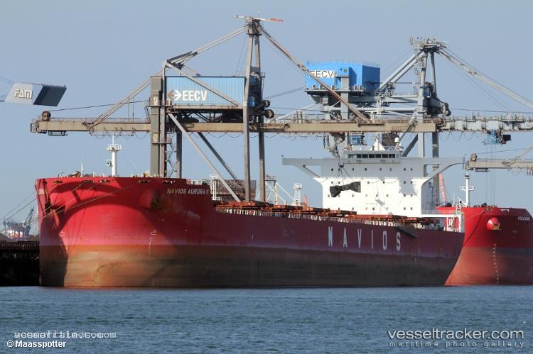 Navios-Aurora-Ii - Bulk Carrier vessel registered in Panama