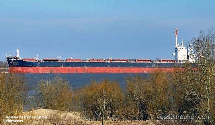Cape-Akamas - Bulk Carrier vessel registered in Portugal