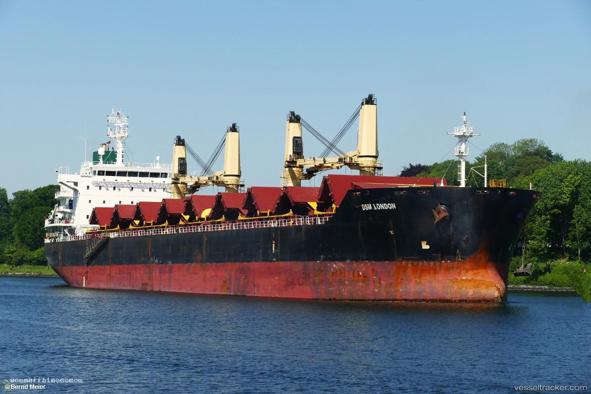Dsm-London - Bulk Carrier vessel registered in Barbados