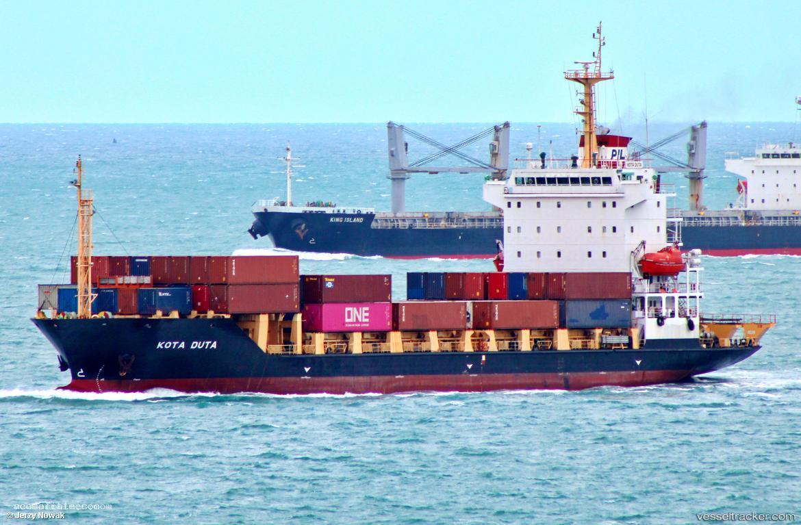 Kota-Duta - Container Ship vessel registered in Singapore