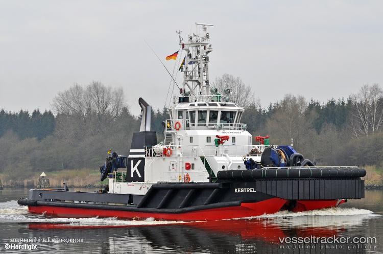 Vb-Fos - Tug vessel registered in Saint Vincent and the Grenadines