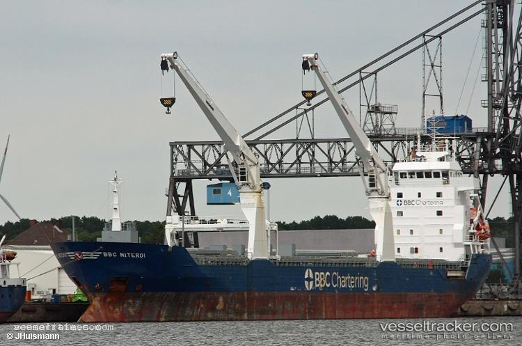 Uniscout - Multi Purpose Carrier vessel registered in Antigua and Barbuda