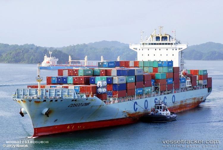 Cosco-Izmir - Container Ship vessel registered in Hong Kong