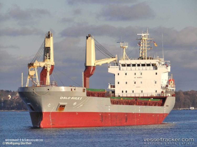 Oslo-Bulk-8 - Bulk Carrier vessel registered in Portugal