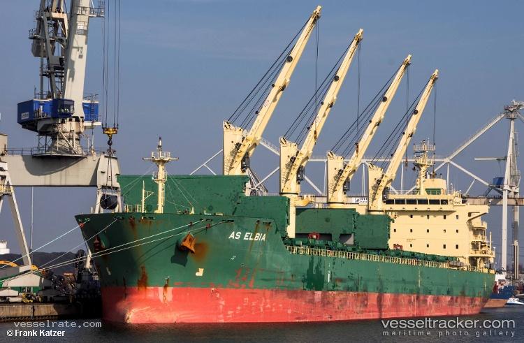 Aurora-Prima - Bulk Carrier vessel registered in Marshall Islands