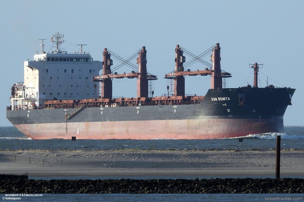 Ae-Uranus - Bulk Carrier vessel registered in Liberia