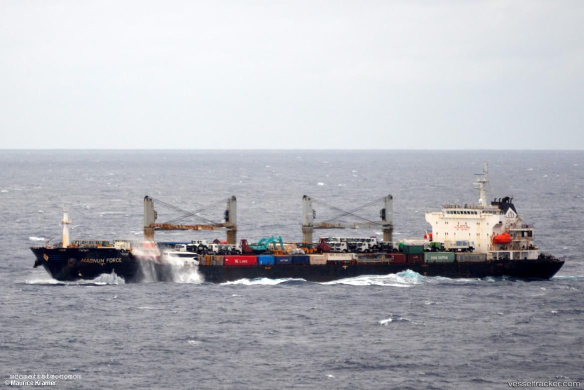 Magnum-Force - Bulk Carrier vessel registered in Marshall Islands