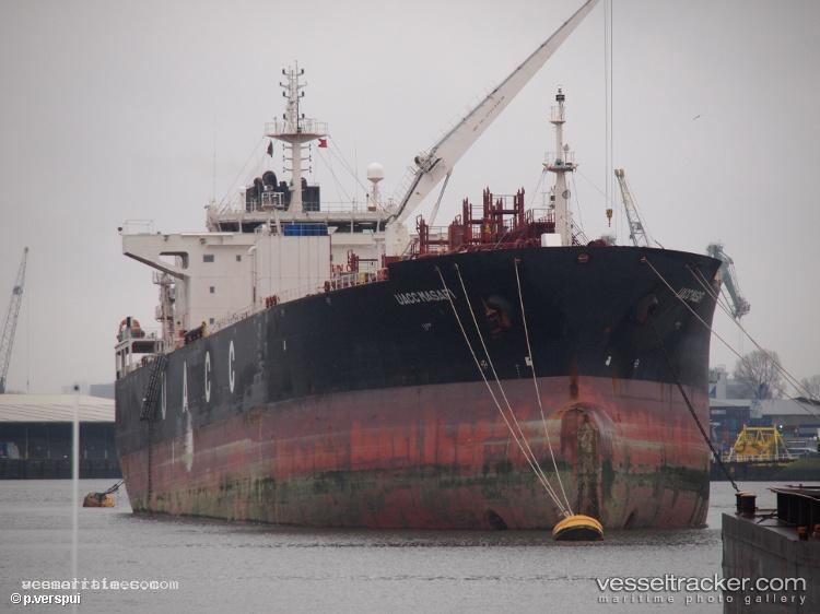 Uog-Lamyra - Oil Products Tanker vessel registered in Marshall Islands