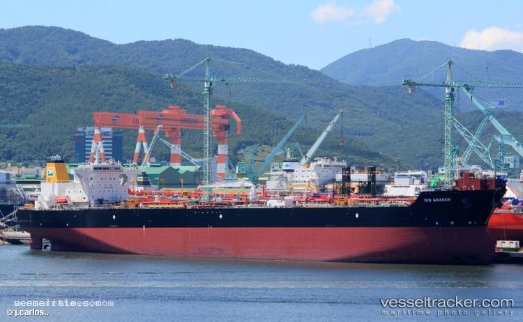 Rio-Grande - Crude Oil Tanker vessel registered in Bahamas