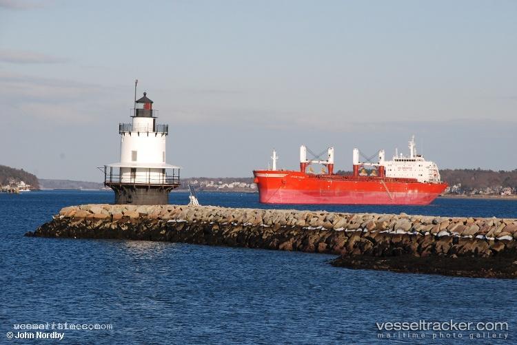 Xin-Hai-Tong-21 - Bulk Carrier vessel registered in Marshall Islands
