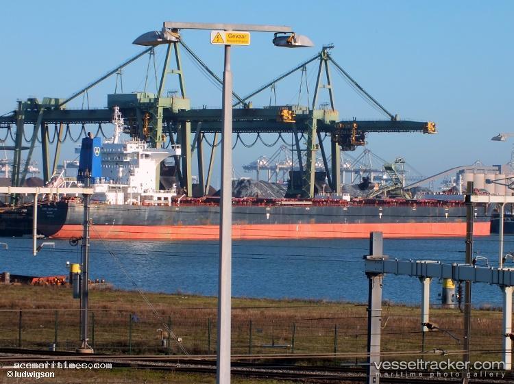 Cape-Supplier - Bulk Carrier vessel registered in Marshall Islands
