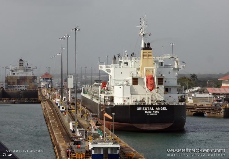 Aruna-Eagle - Bulk Carrier vessel registered in Marshall Islands