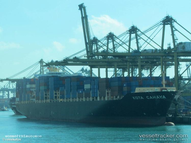 Kota-Cahaya - Container Ship vessel registered in Singapore
