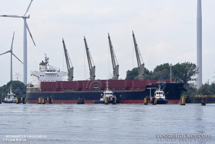 Grande-Island - Bulk Carrier vessel registered in Hong Kong