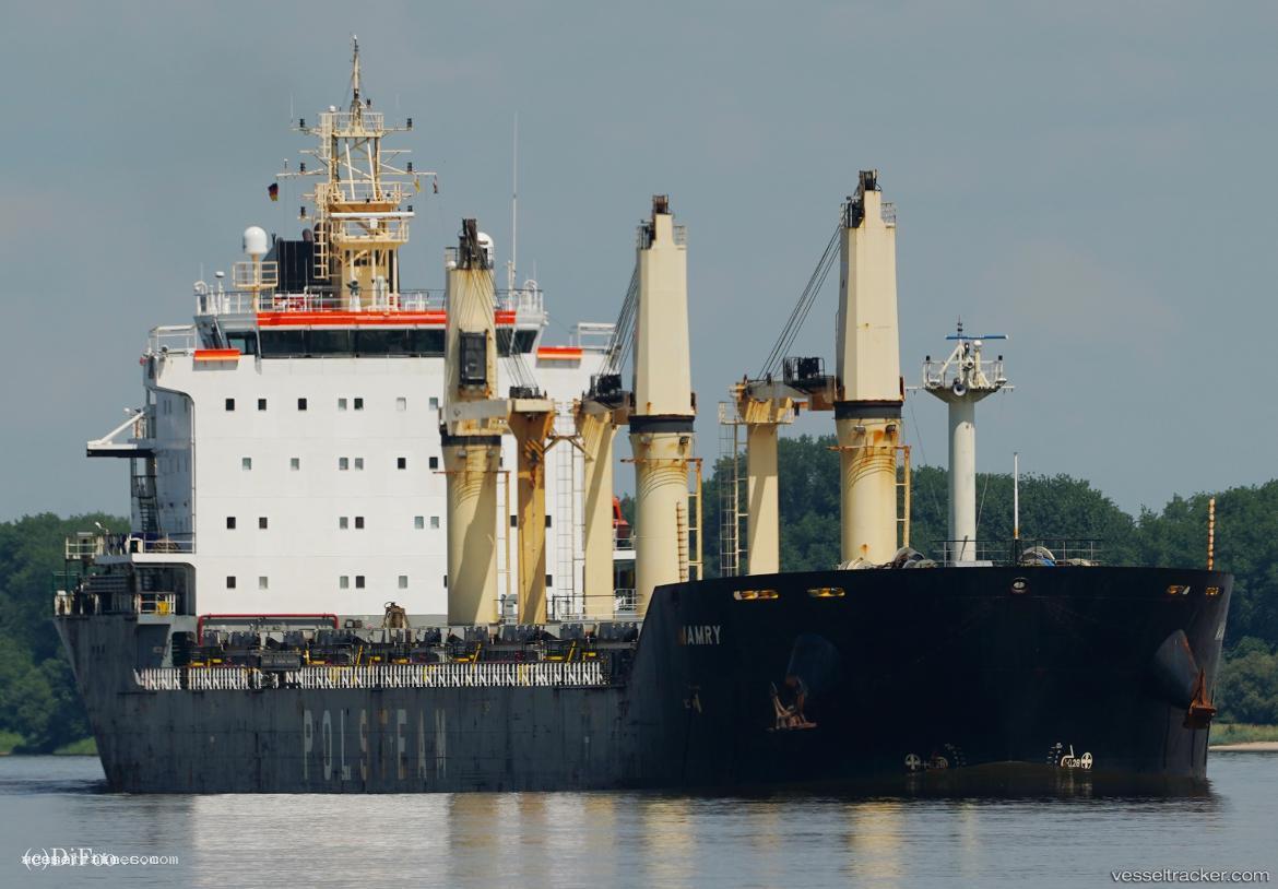 Mamry - Bulk Carrier vessel registered in Bahamas