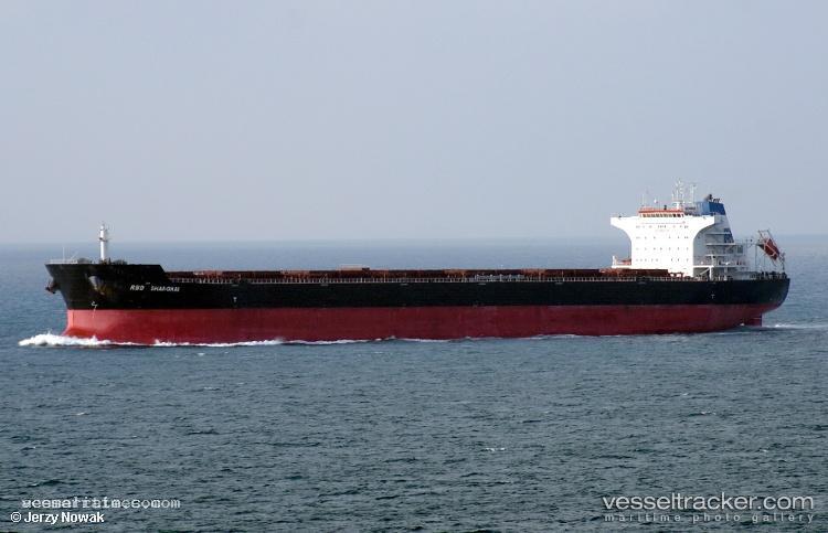 W-mayfair - Bulk Carrier vessel registered in Liberia