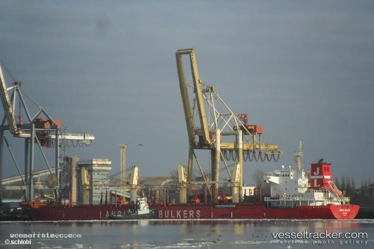 Clipper-Aegina - Bulk Carrier vessel registered in Marshall Islands