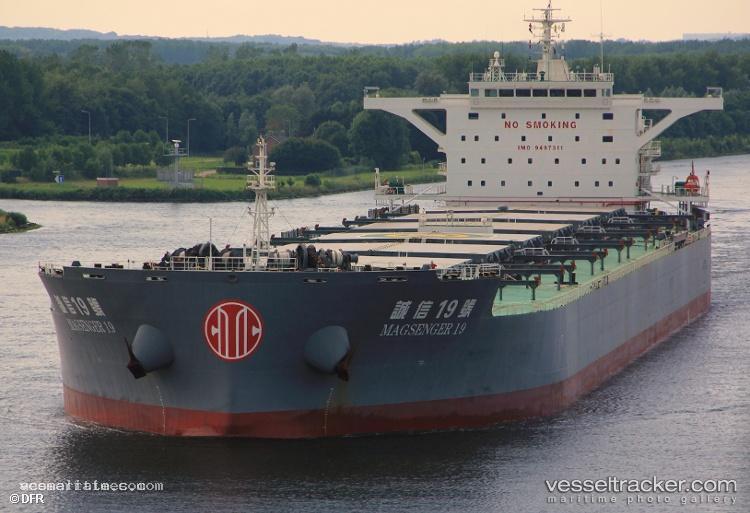 Magsenger-19 - Bulk Carrier vessel registered in Hong Kong