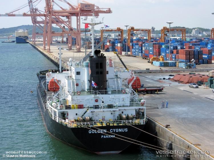 Golden-Cygnus - Chemical Oil Products Tanker vessel registered in Singapore