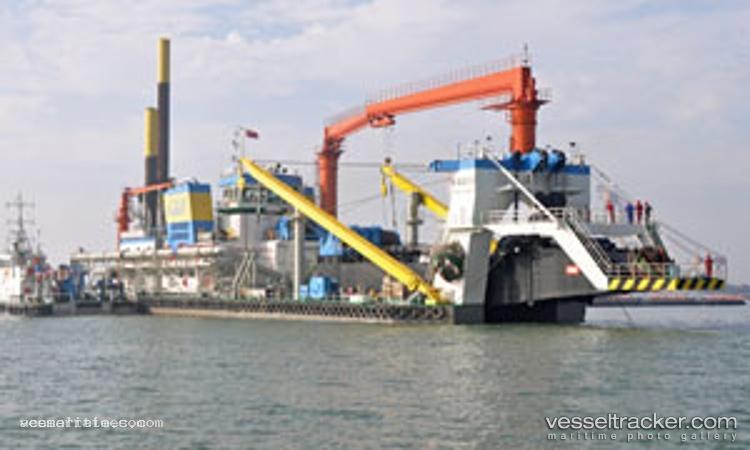 Xin-Hai-Bo - Dredger vessel registered in China
