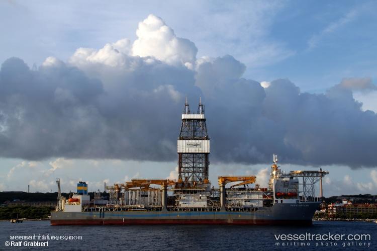 Noble-Gerry-De-Souza - Drilling Ship vessel registered in Liberia
