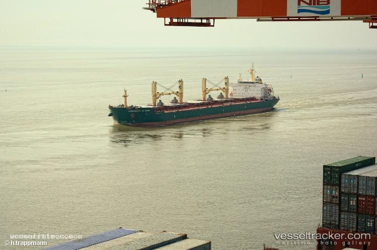 Lascombes - Bulk Carrier vessel registered in Indonesia