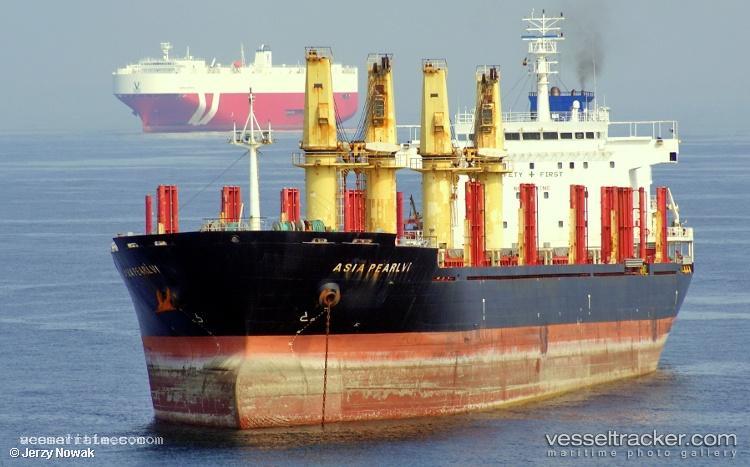 Seamelody - Bulk Carrier vessel registered in Marshall Islands