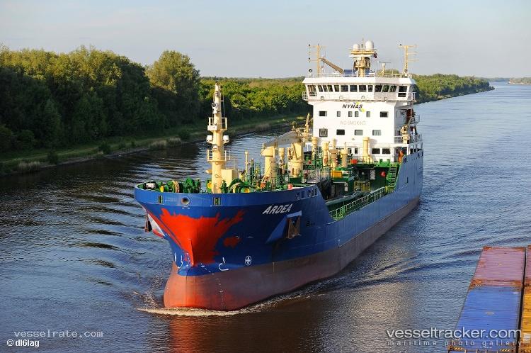 Bitonia - Bitumen Tanker vessel registered in Netherlands