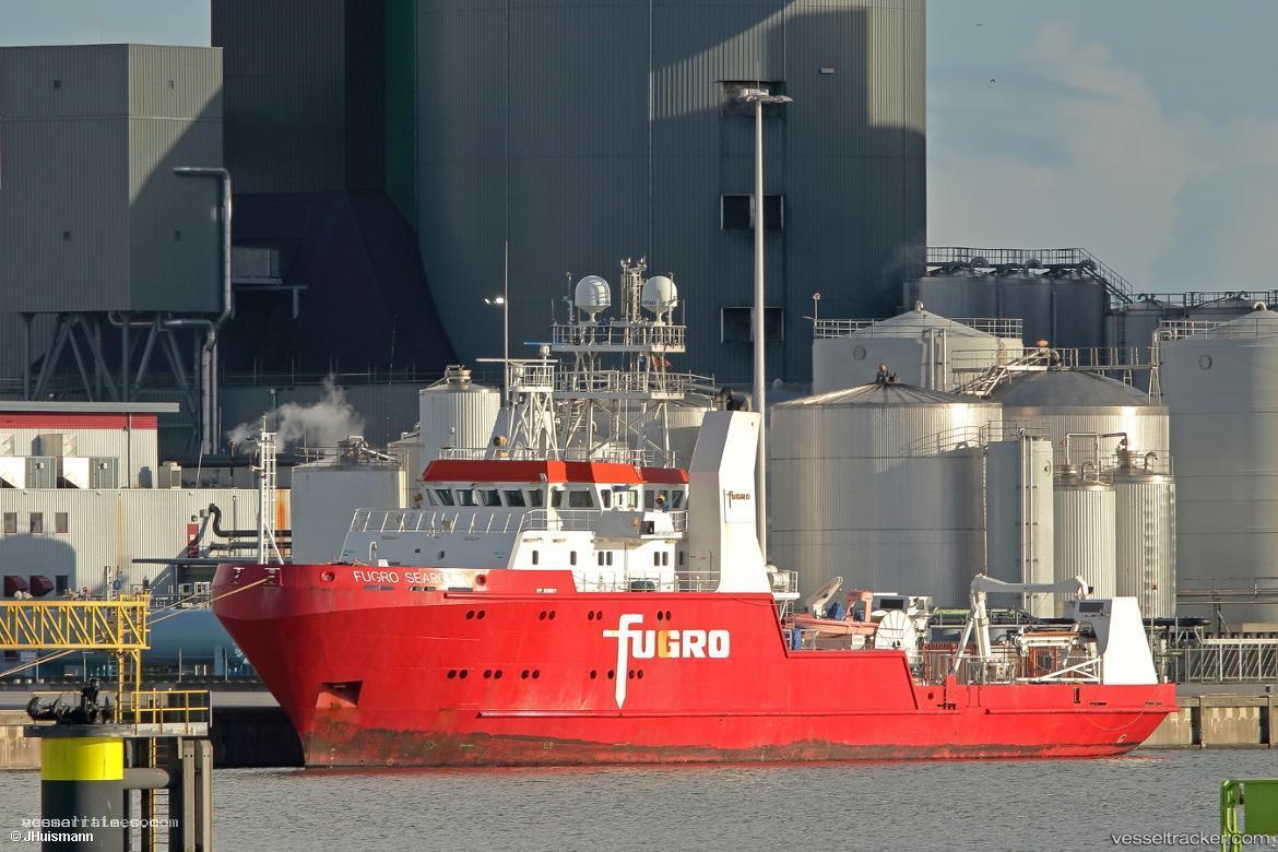 Fugro-Searcher - Research Vessel vessel registered in Bahamas