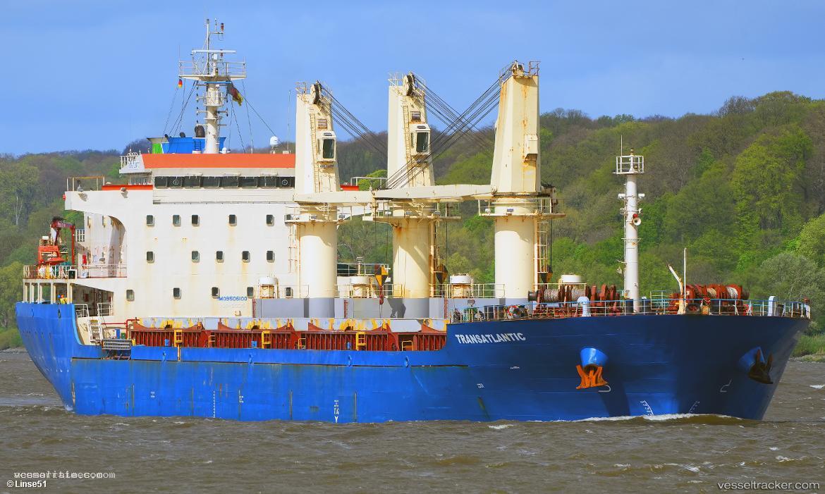 Compadre - Bulk Carrier vessel registered in Panama