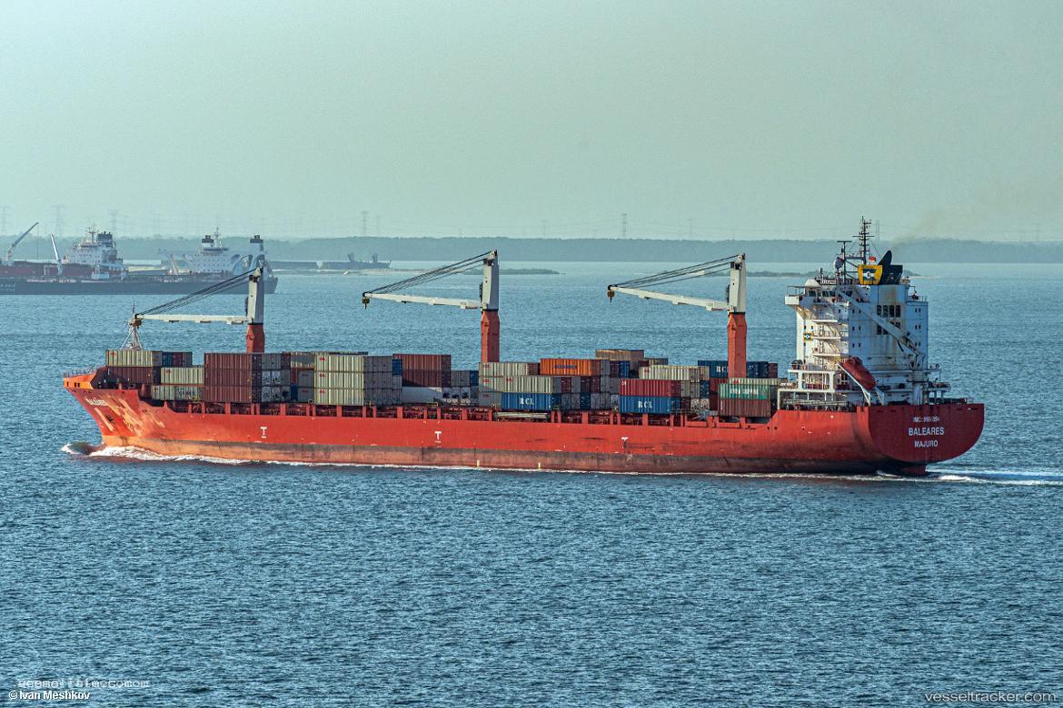 Log-in-Discovery - Container Ship vessel registered in Brazil