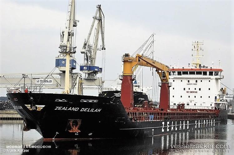 Bulker-Bee-11 - General Cargo Ship vessel registered in Netherlands
